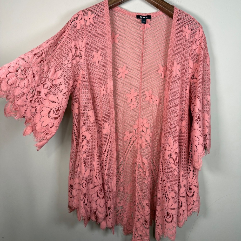 Torrid Boho Lace Open Front Scalloped Hem Cardigan Size 1/2(14-18)